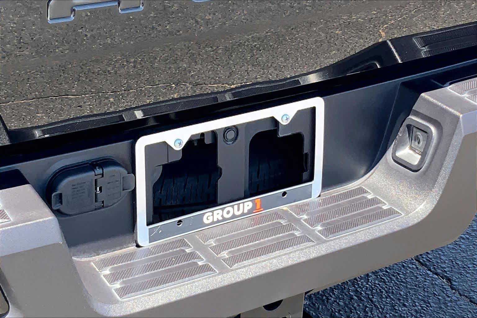 Used 2025 Toyota Tacoma SR5 RWD image 31