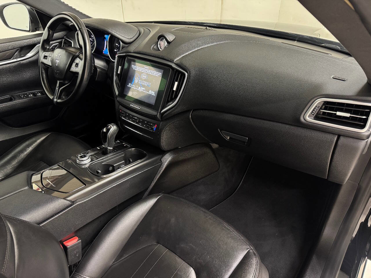 Used 2017 Maserati Ghibli image 24