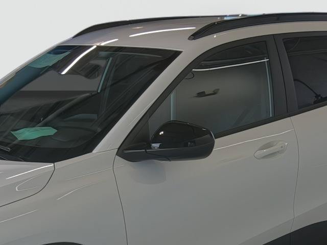 New 2026 Chevrolet Trax LT w/ Driver Confidence Package FWD image 8
