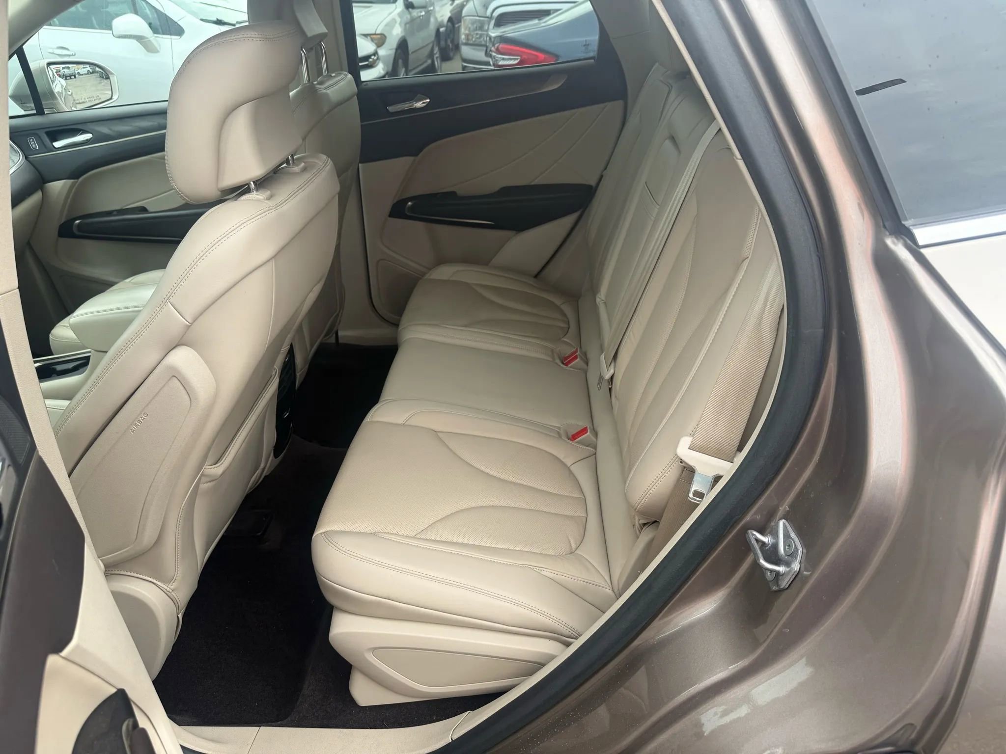 Used 2018 Lincoln MKC Reserve w/ Lincoln MKC Climate Package image 29