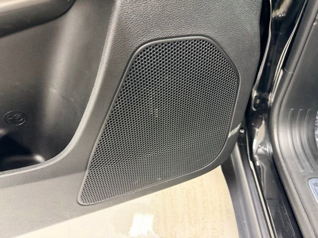 Used 2020 Jeep Cherokee Limited image 23