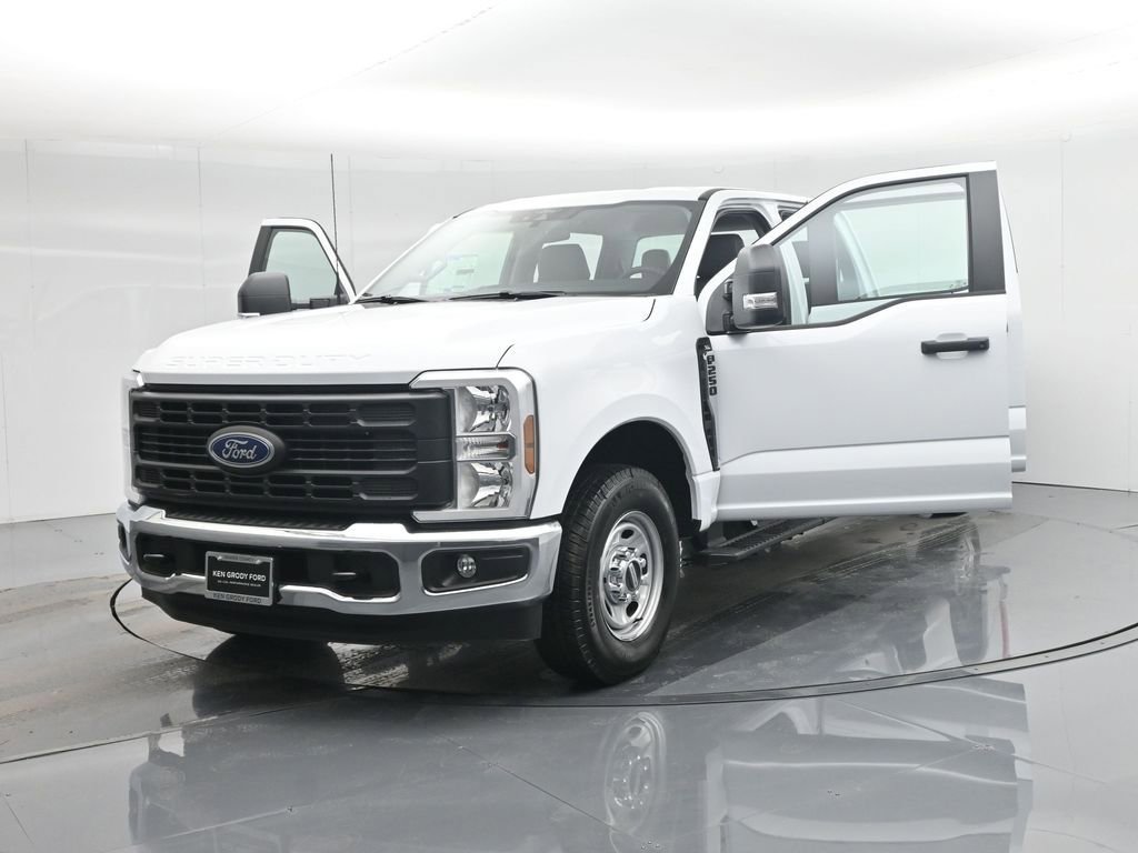 New 2026 Ford F250 XL w/ XL Chrome Package image 23
