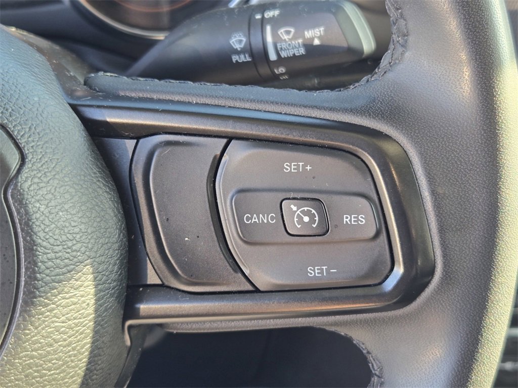 Used 2023 Jeep Gladiator Sport image 21