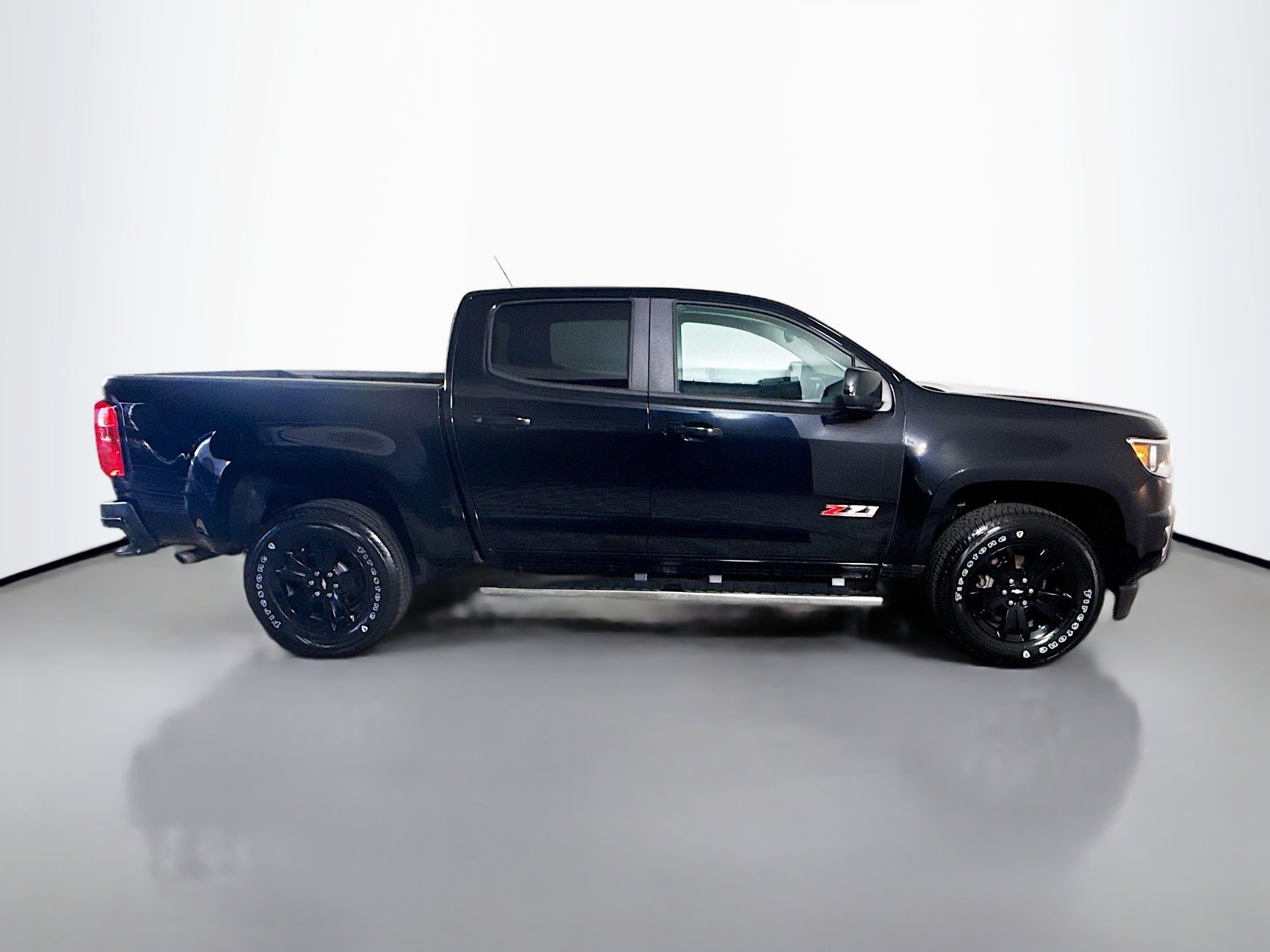 Used 2019 Chevrolet Colorado Z71 w/ Z71 Midnight Edition RWD image 11