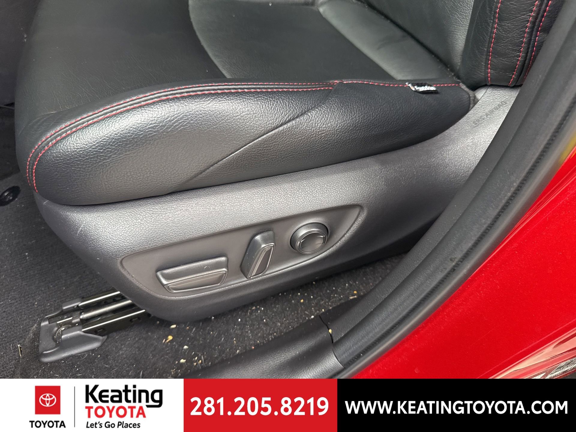 Certified 2025 Toyota RAV4 SE w/ Weather & Moonroof Package AWD/4WD image 17