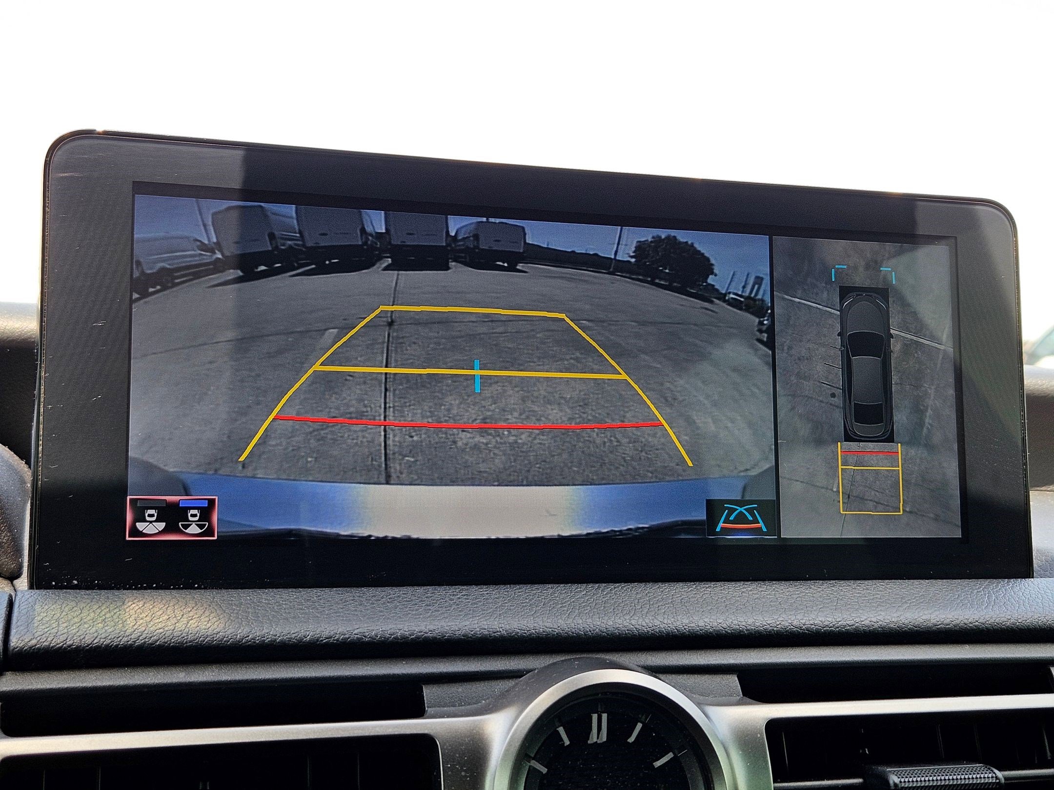 Used 2022 Lexus IS 350 F Sport w/ Dynamic Handling Package RWD image 23