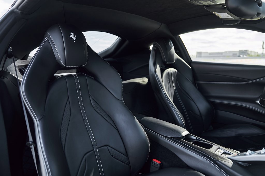 Used 2019 Ferrari 812 Superfast image 38