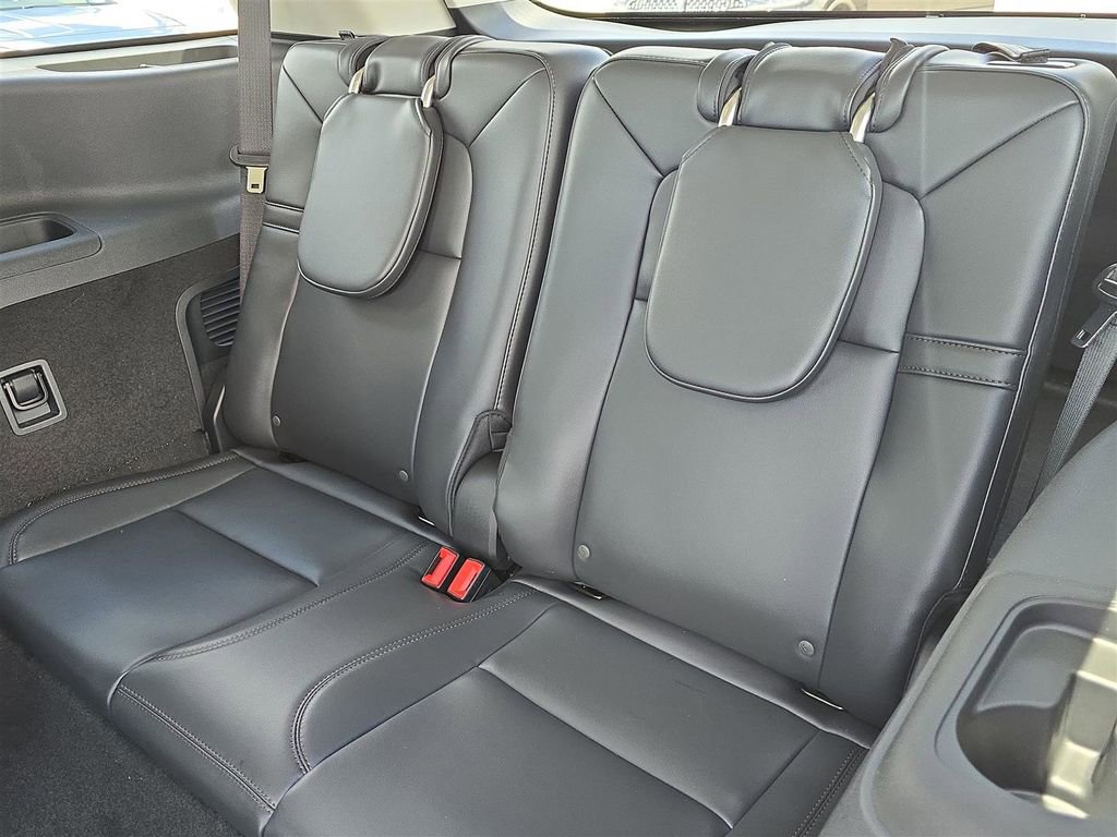 New 2025 Lincoln Aviator 2WD w/ Equipment Group 101A image 12