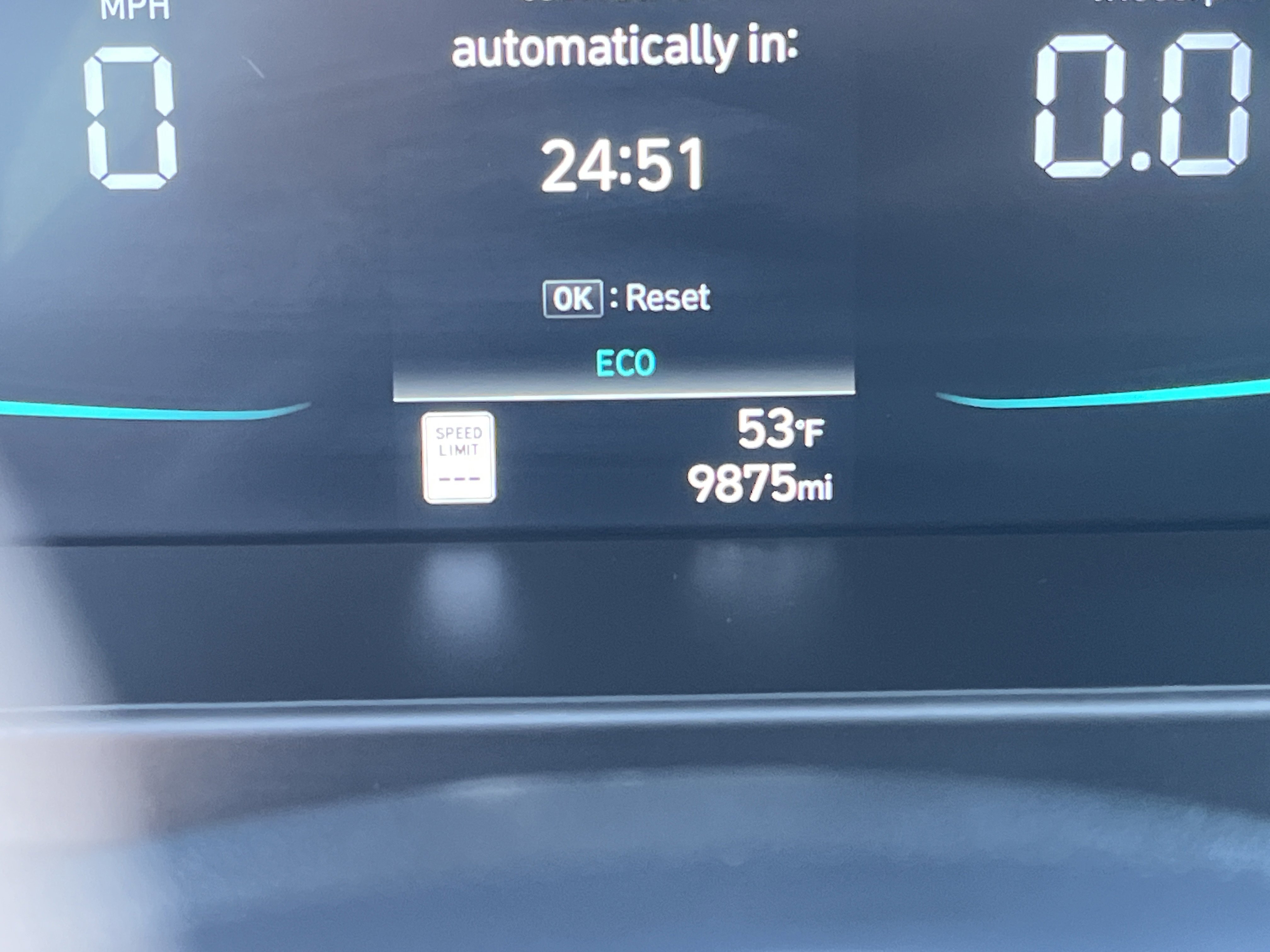 Used 2025 Hyundai Elantra Blue FWD image 22