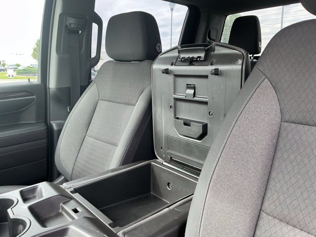 Used 2022 Chevrolet Silverado 1500 LT AWD/4WD image 31