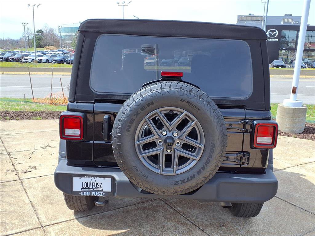 Used 2024 Jeep Wrangler Sport S image 24