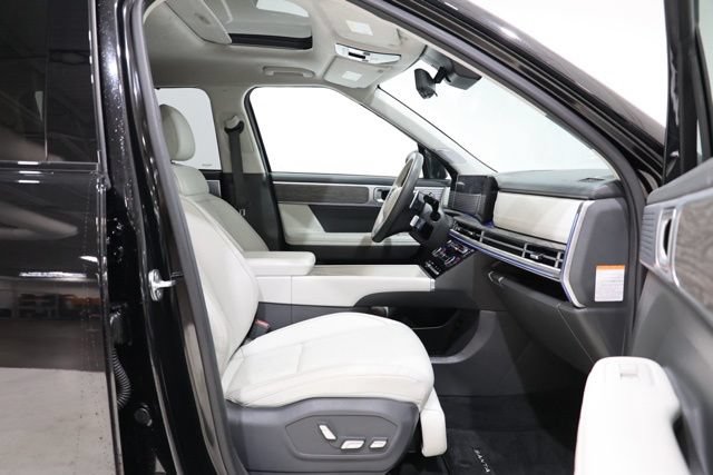 Used 2025 Hyundai Santa Fe Calligraphy FWD image 38