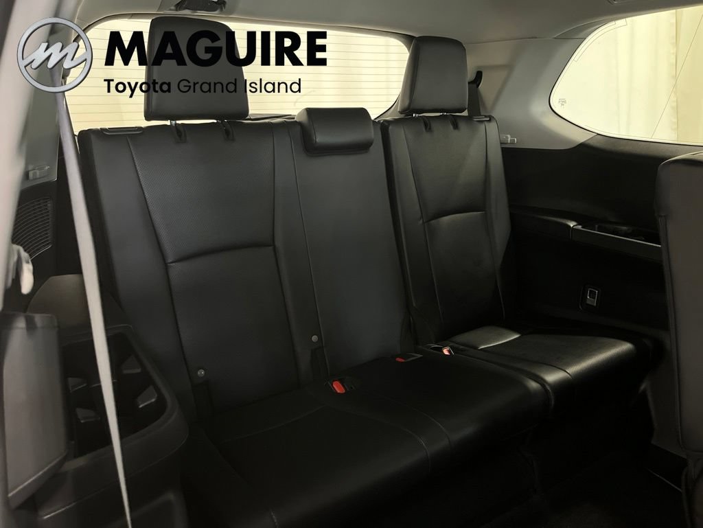 Used 2024 Toyota Grand Highlander AWD image 34