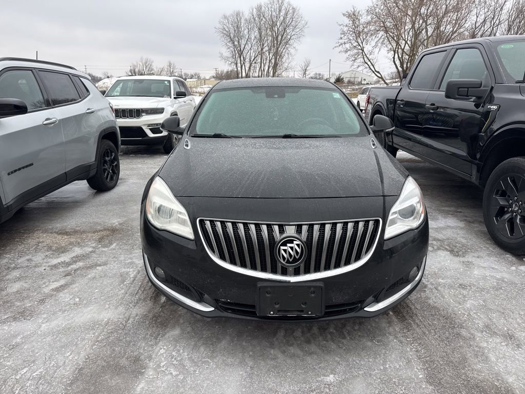 Used 2016 Buick Regal Turbo image 2