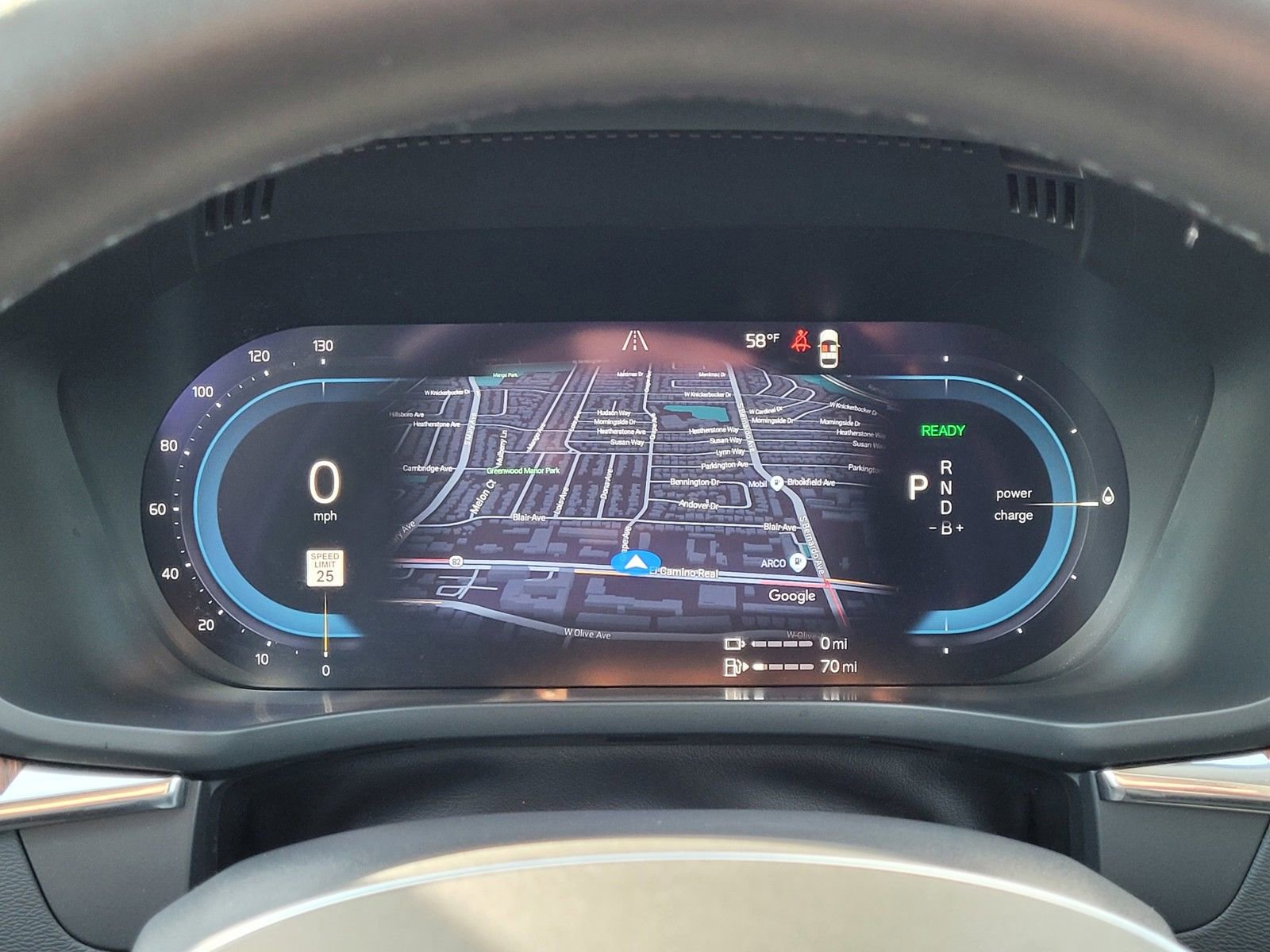 Certified 2024 Volvo XC60 T8 Ultimate w/ Protection Package Premier image 18