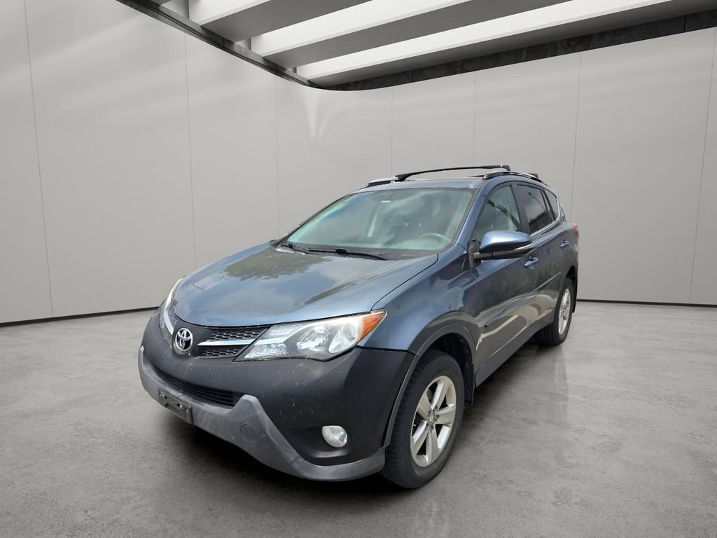 Used 2013 Toyota RAV4 XLE AWD/4WD image 2