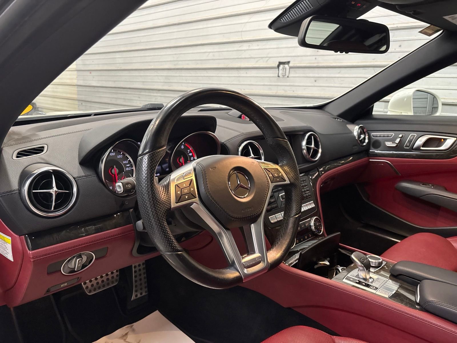 Used 2014 Mercedes-Benz SL 550 image 17