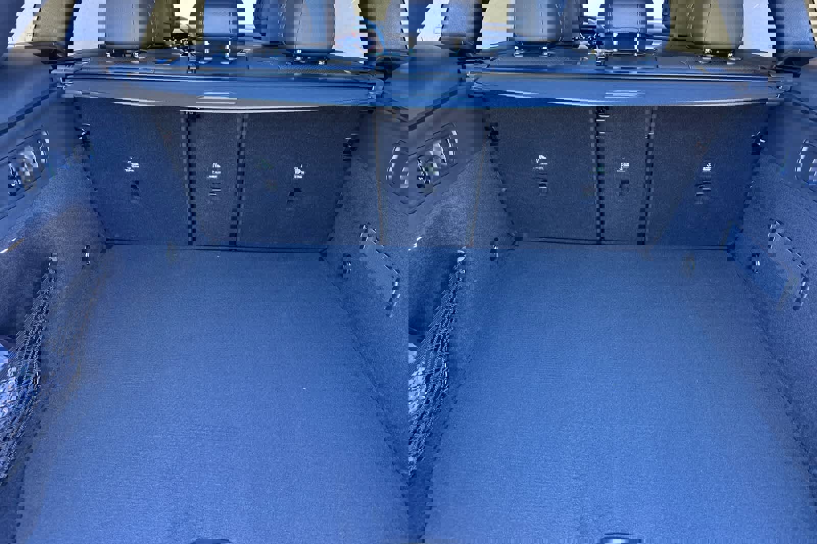 New 2026 Mercedes-Benz GLC 300 4MATIC image 14