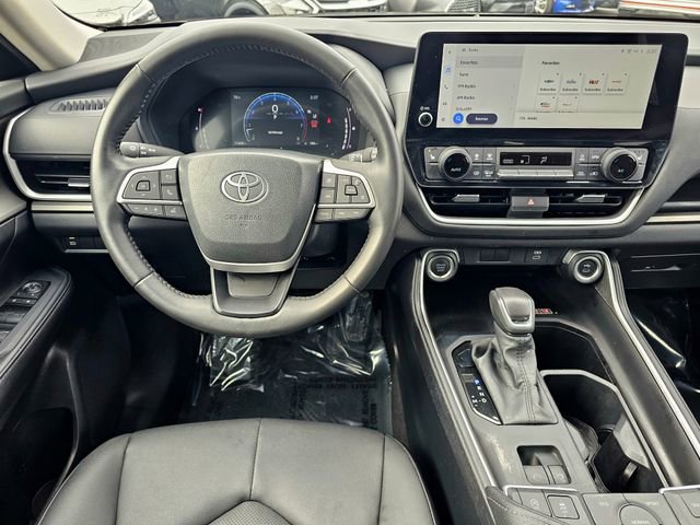 Used 2025 Toyota Grand Highlander AWD image 31