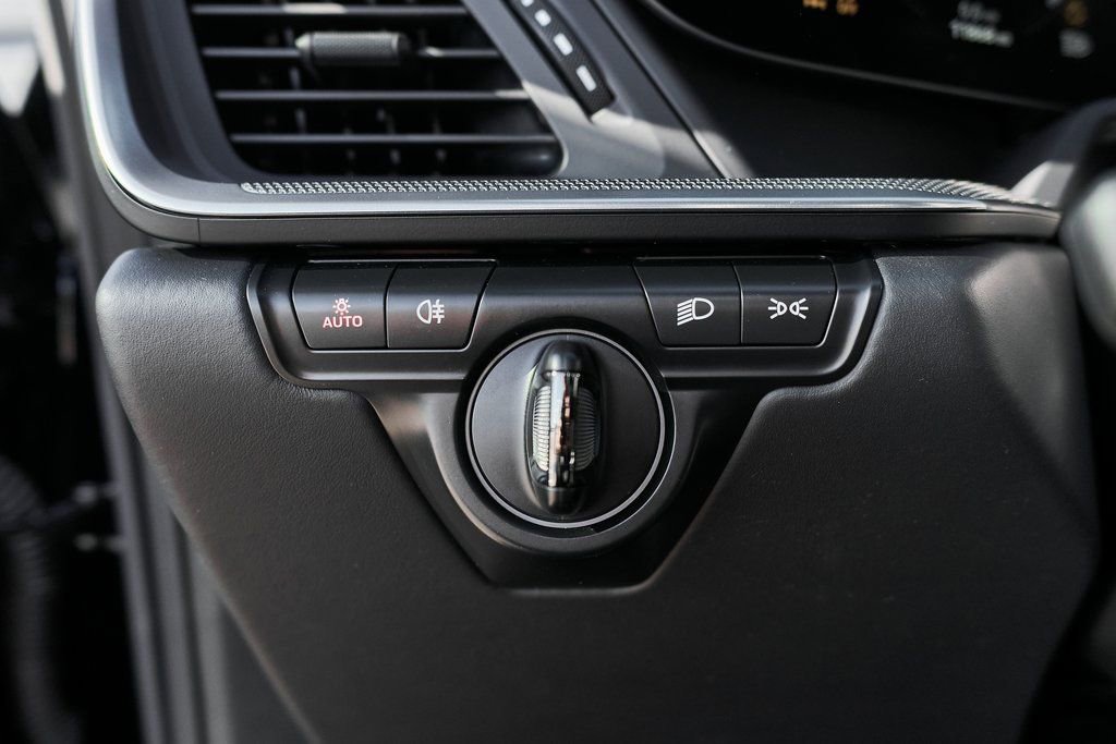 Used 2024 Porsche 911 Turbo image 39