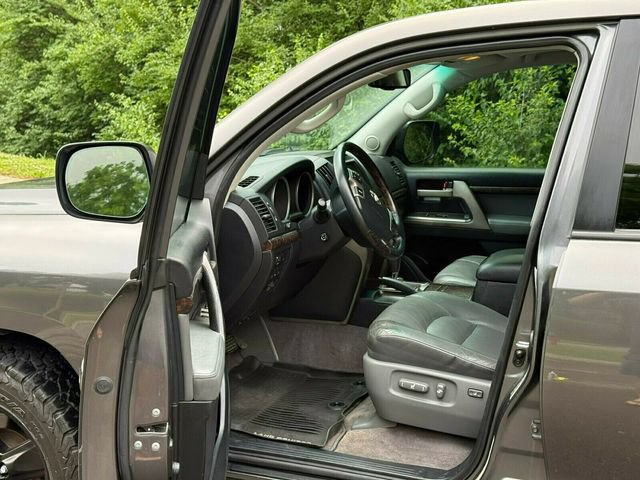 Used 2008 Toyota Land Cruiser AWD/4WD image 16
