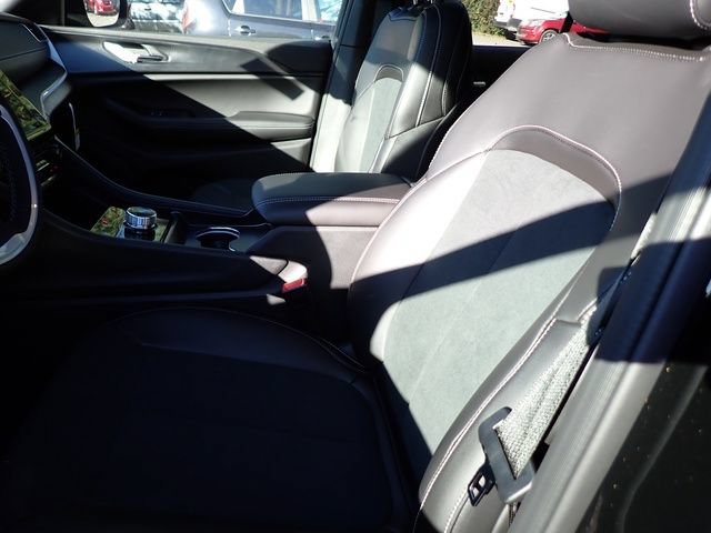 New 2025 Jeep Grand Cherokee Altitude AWD/4WD image 12