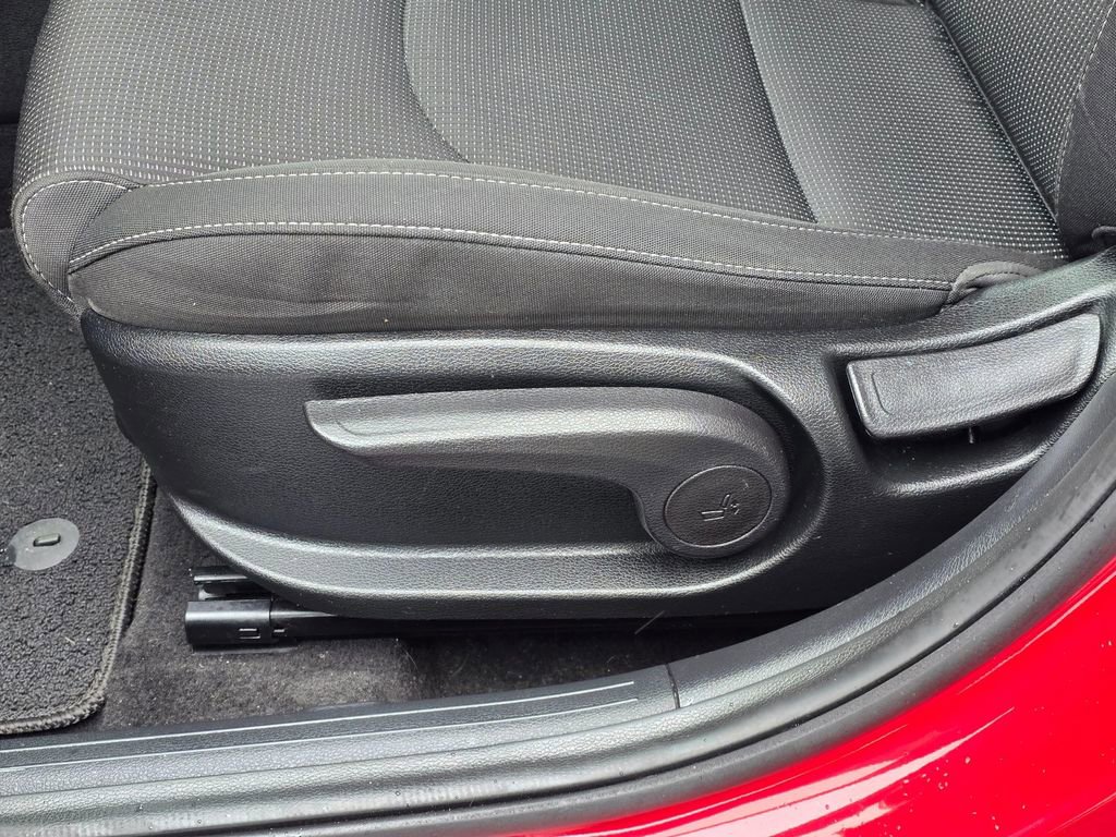 Certified 2020 Kia Forte LXS FWD image 13
