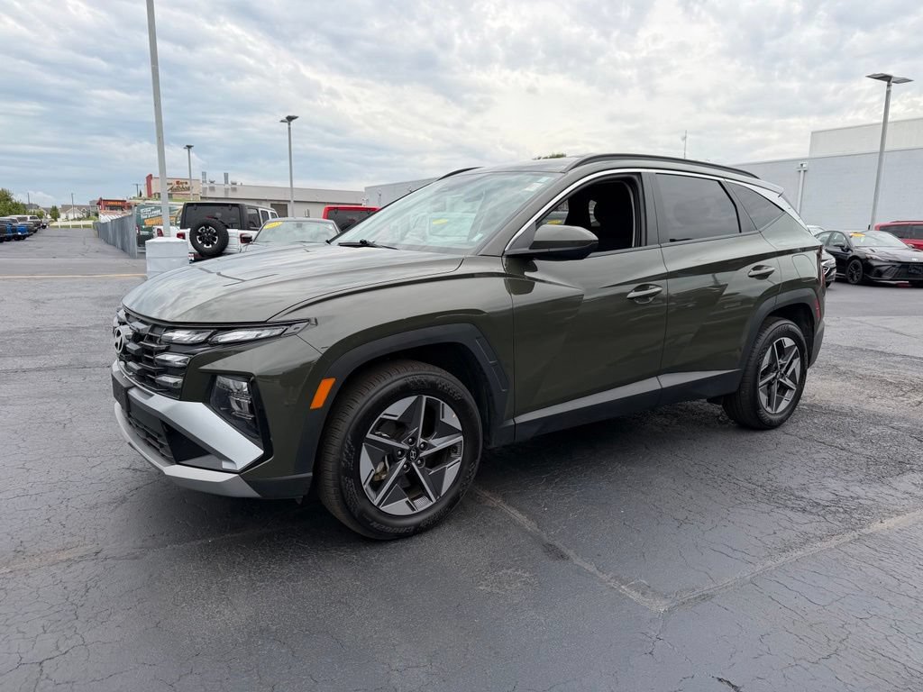 Used 2026 Hyundai Tucson SEL Plus AWD/4WD image 3
