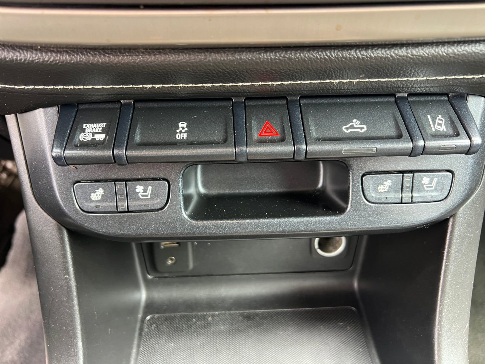 Used 2018 GMC Canyon Denali AWD/4WD image 26