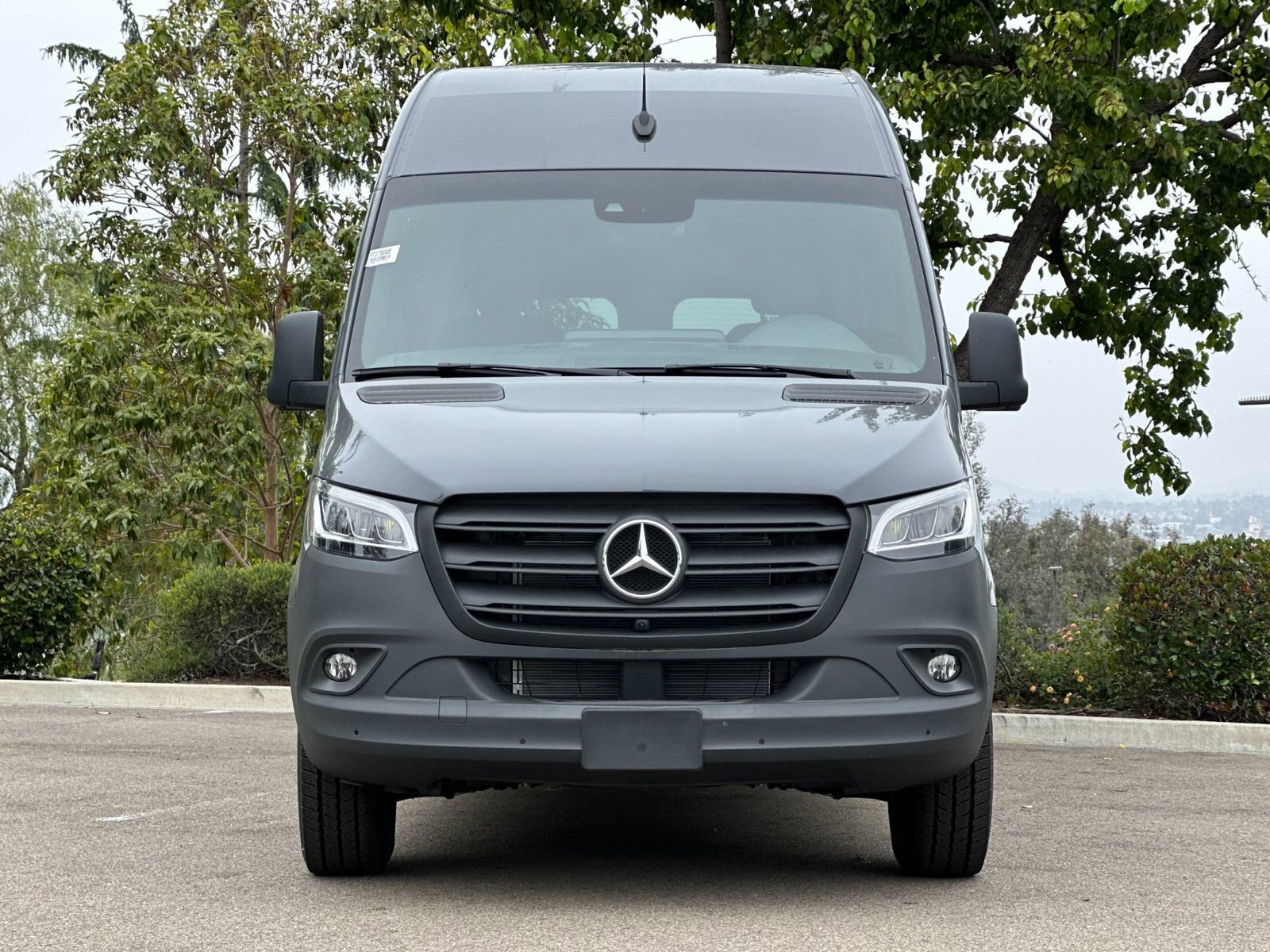 Used 2024 Mercedes-Benz Sprinter 2500 image 8