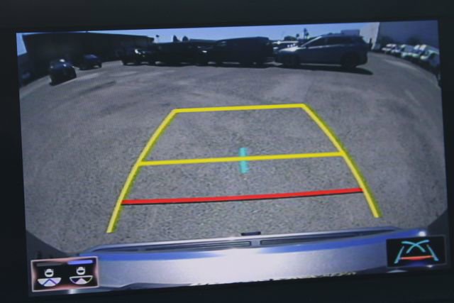 Used 2023 Lexus GX 460 Premium w/ Premium Package image 32