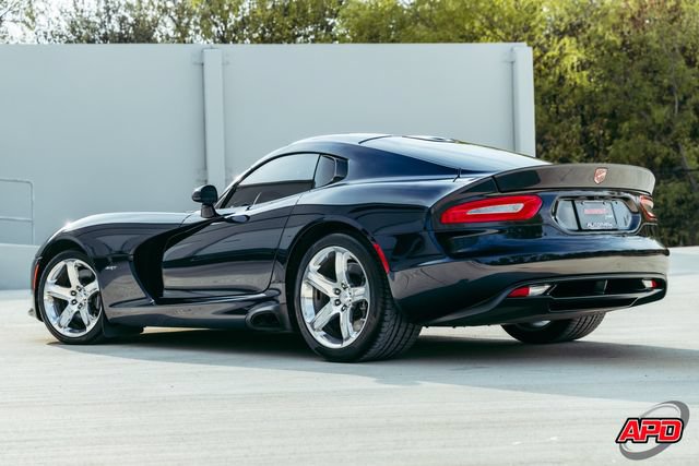 Used 2014 SRT Viper SRT-10 w/ Exterior Carbon Fiber Package RWD image 9