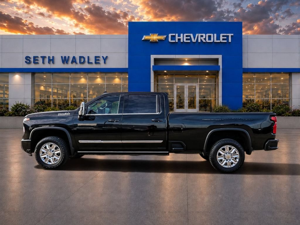 Used 2024 Chevrolet Silverado 2500 High Country w/ High Country Premium Package AWD/4WD image 4