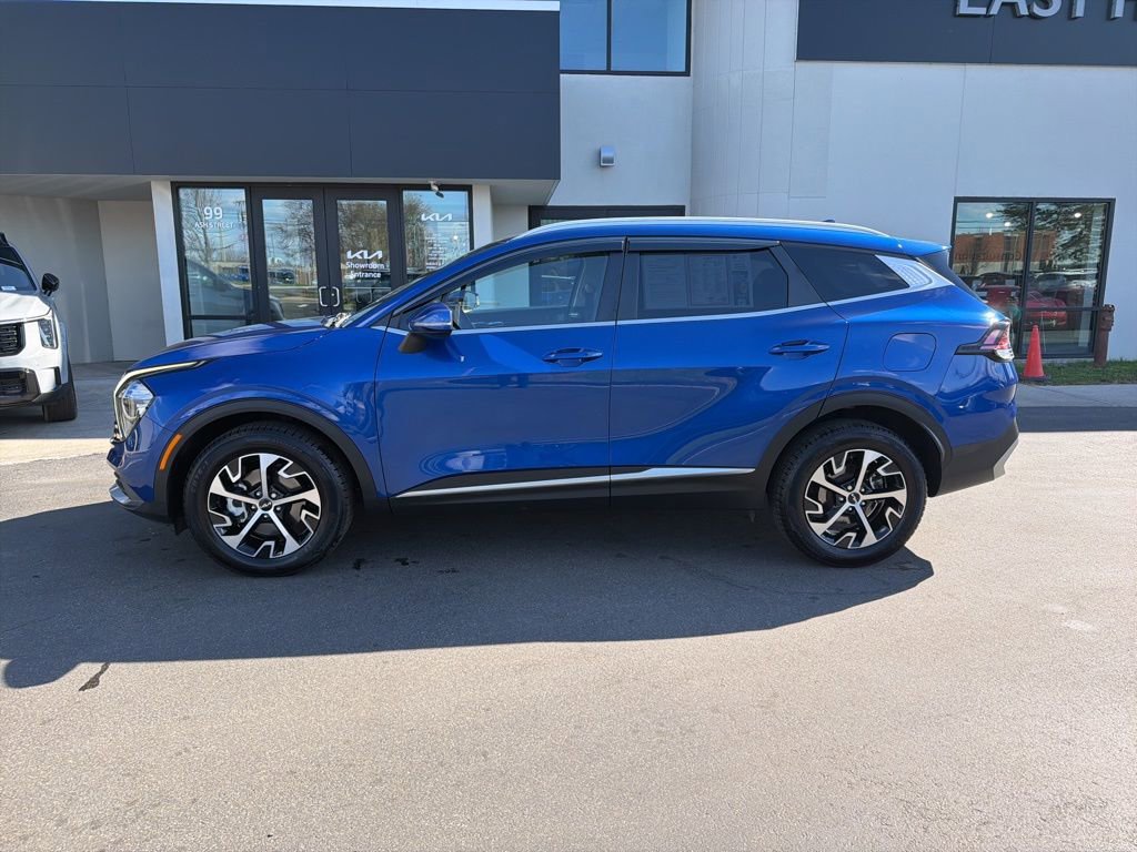 Certified 2023 Kia Sportage EX image 2