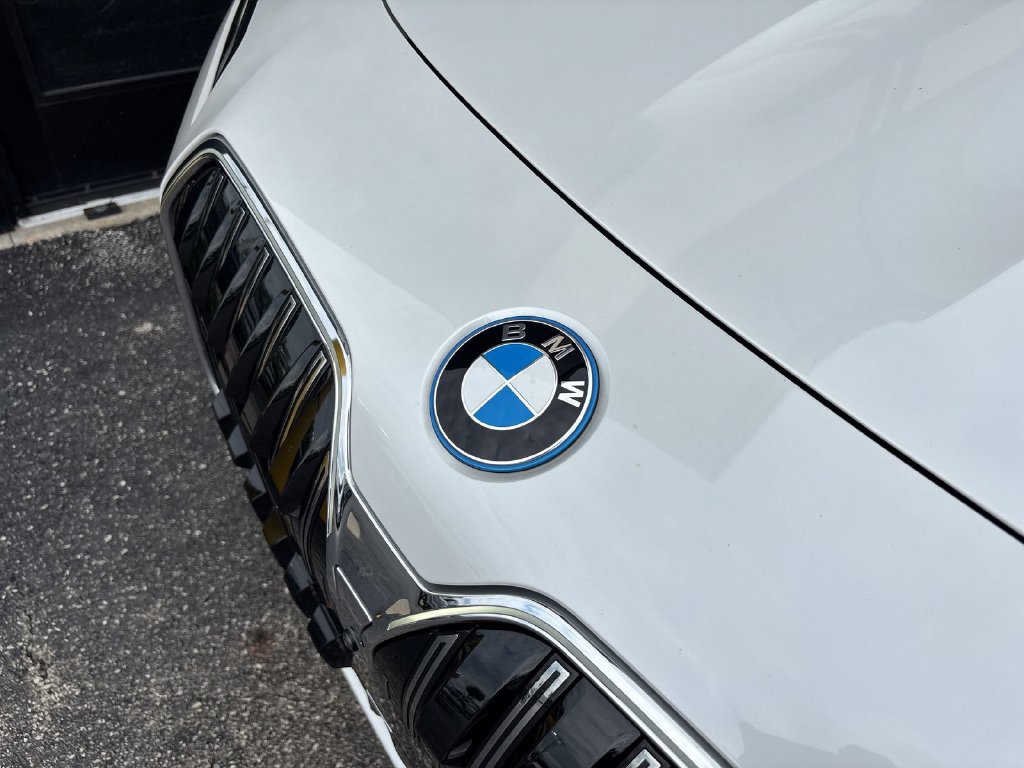 Certified 2024 BMW i7 eDrive50 RWD image 25