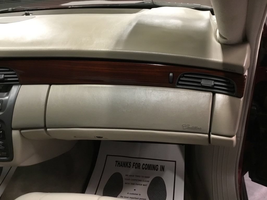 Used 2000 Cadillac De Ville DHS w/ Safety/Security Pkg FWD image 89
