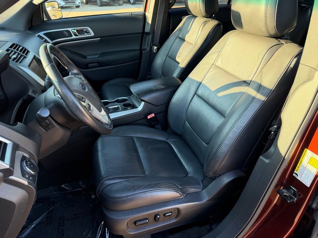 Used 2015 Ford Explorer XLT w/ Equipment Group 202B image 9