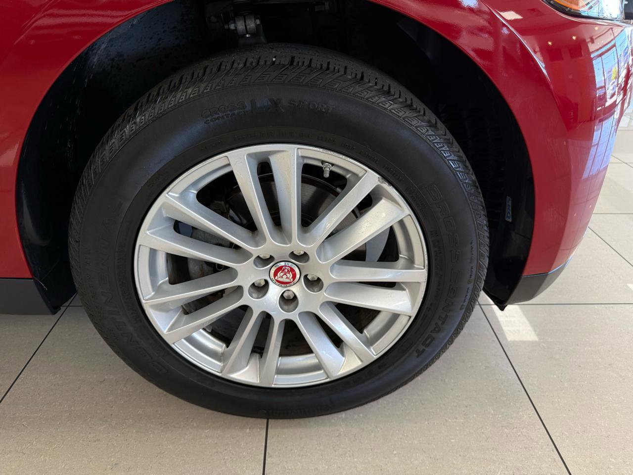 Used 2019 Jaguar F-PACE Prestige AWD/4WD image 32