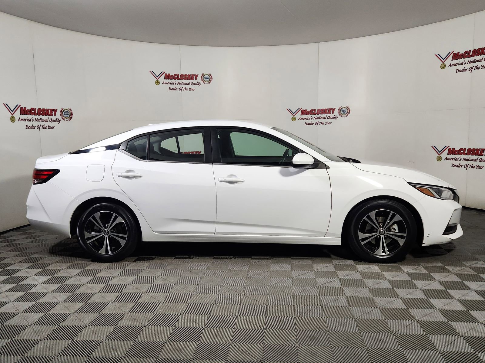 Used 2023 Nissan Sentra SV image 9