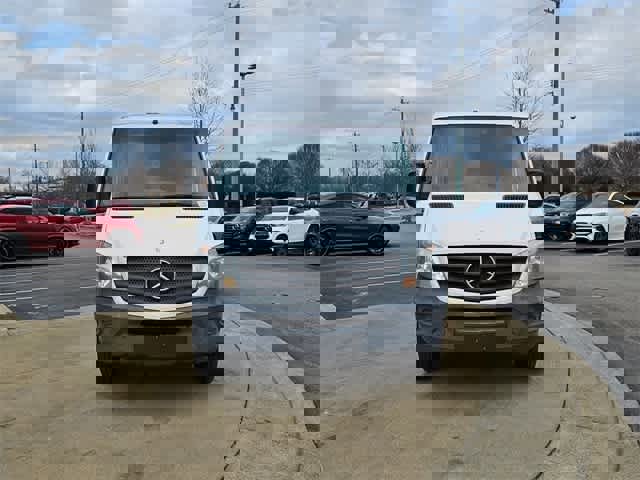 Used 2015 Mercedes-Benz Sprinter 2500 image 4