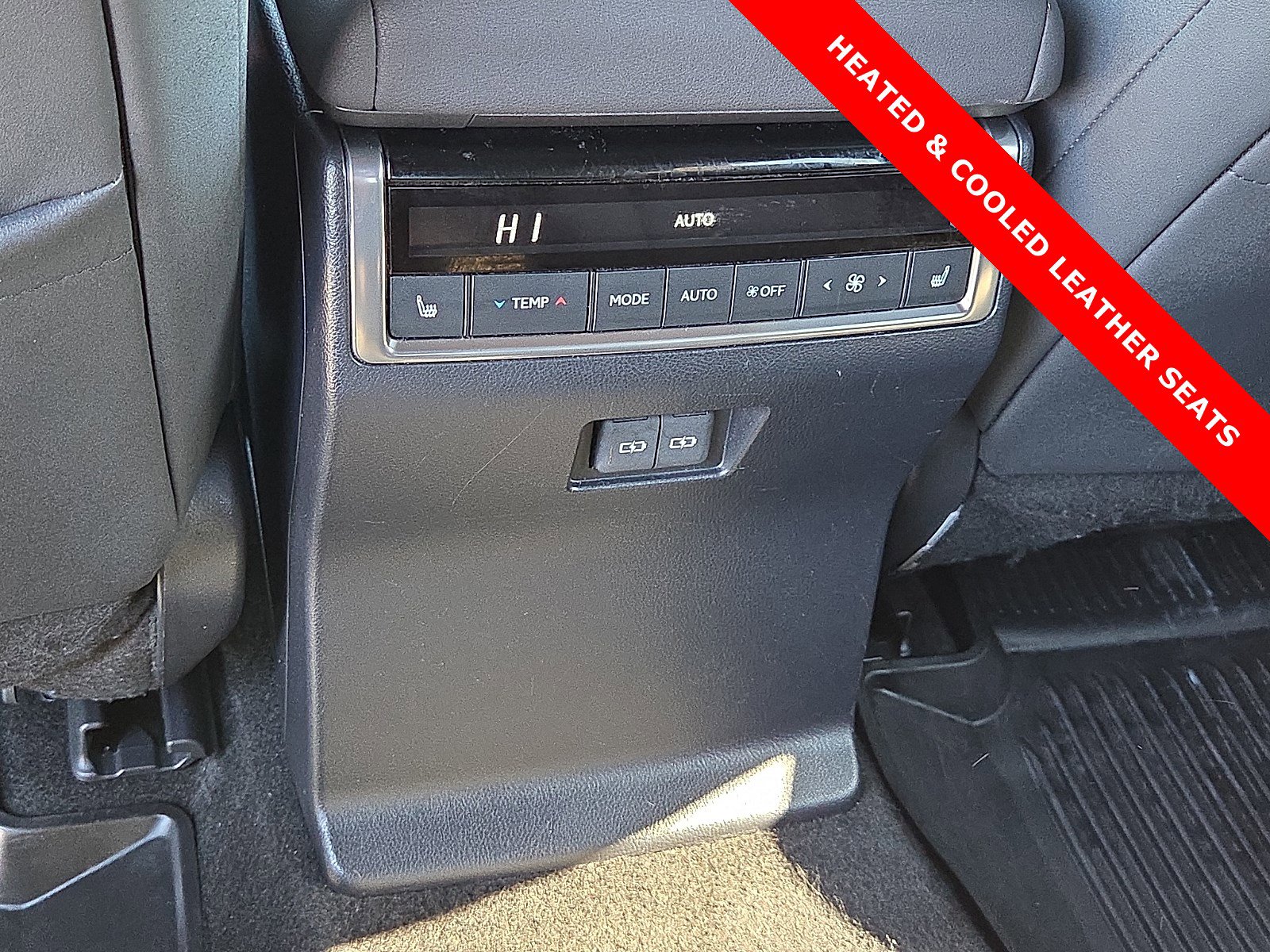 Used 2024 Lexus GX 550 GX 550 Premium+ w/ Accessory Package (Z1) image 12