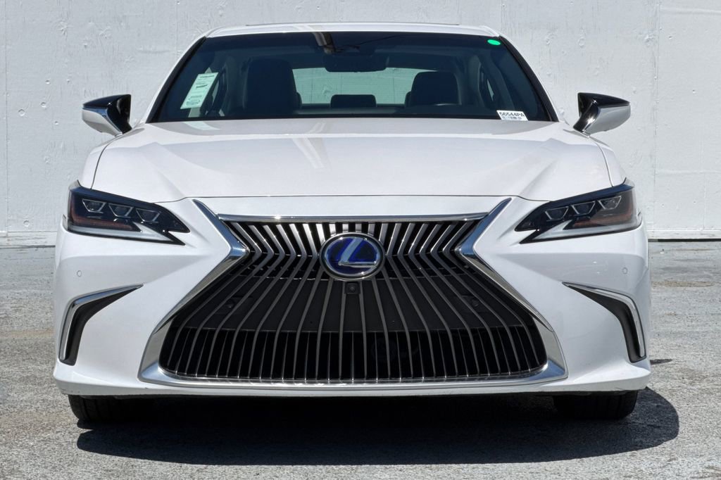 Used 2021 Lexus ES 300h w/ Accessory Package 2 FWD image 8