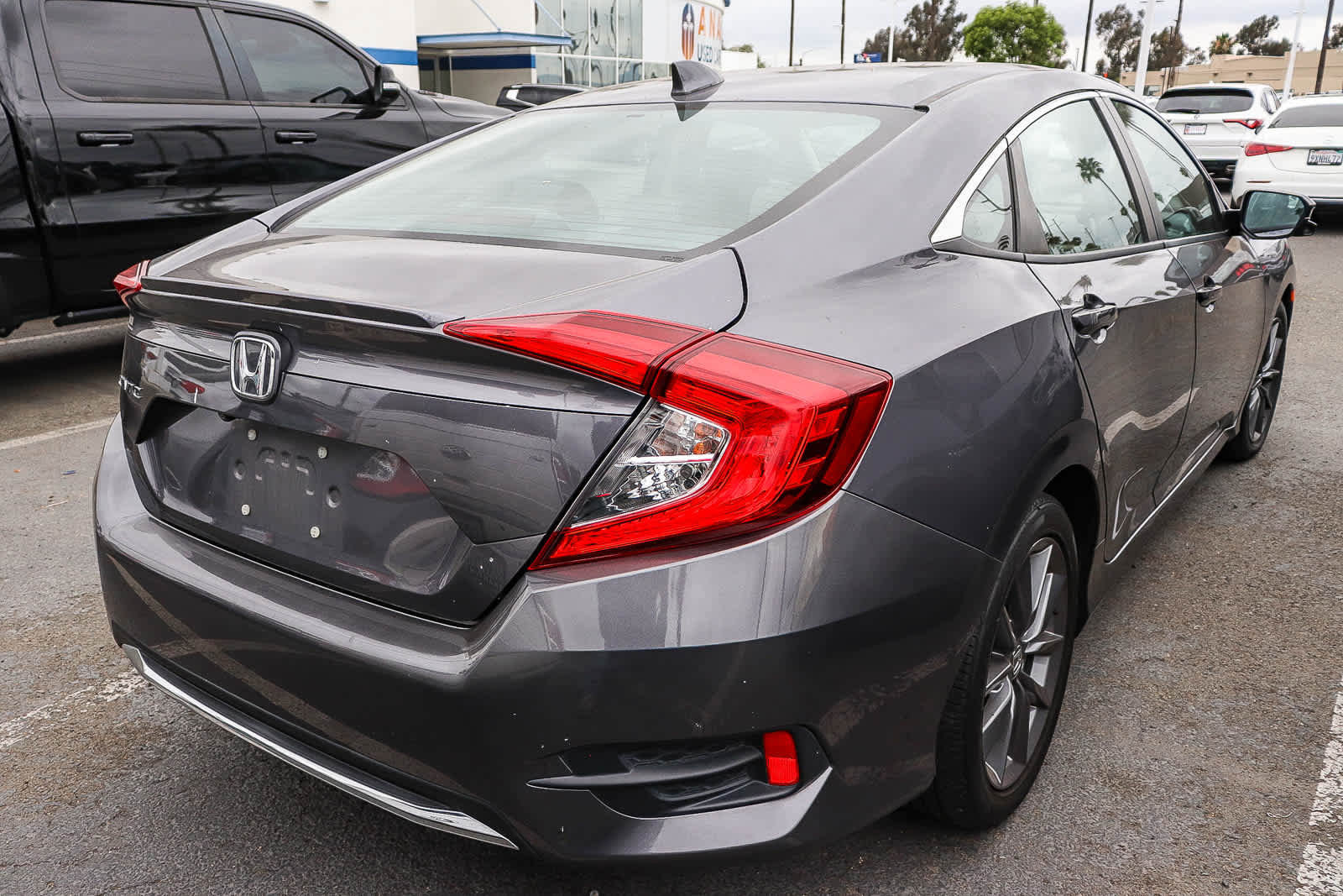 Used 2019 Honda Civic EX-L image 6