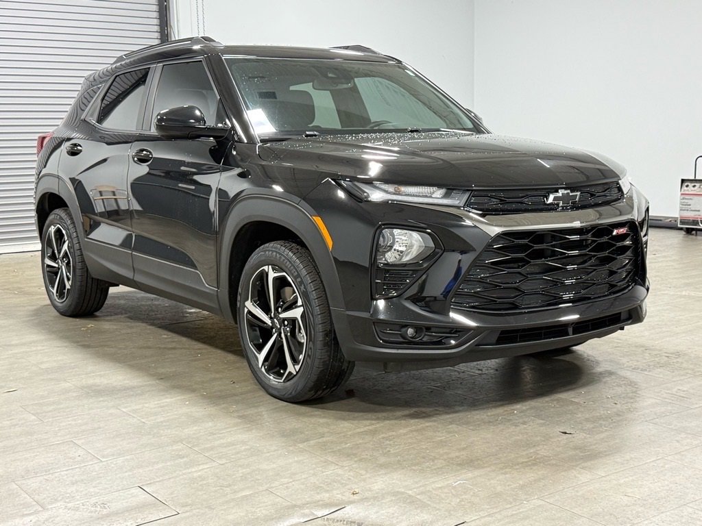 Used 2023 Chevrolet TrailBlazer RS w/ Convenience Package image 2