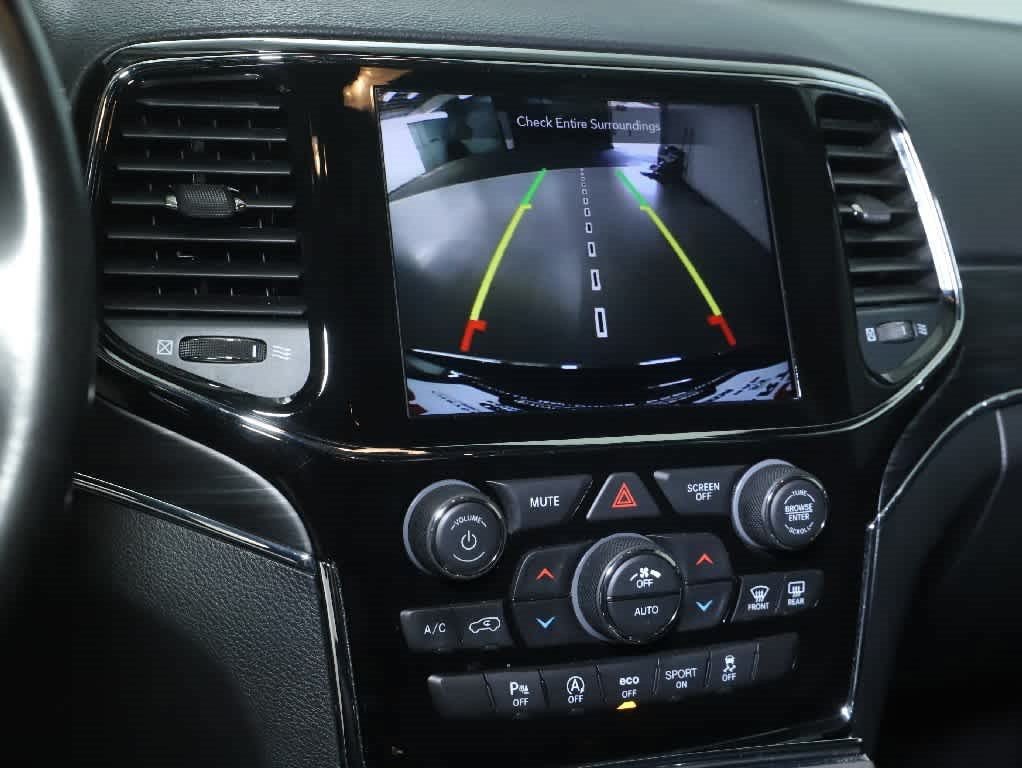 Used 2020 Jeep Grand Cherokee Limited AWD/4WD image 29
