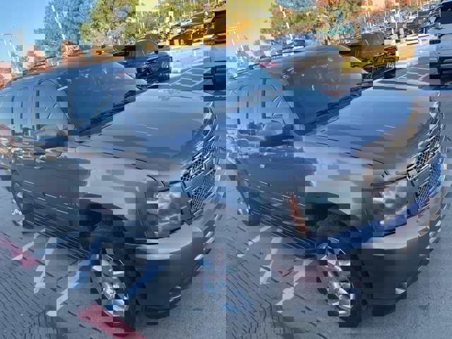 Used 2014 Chevrolet Suburban LT image 3