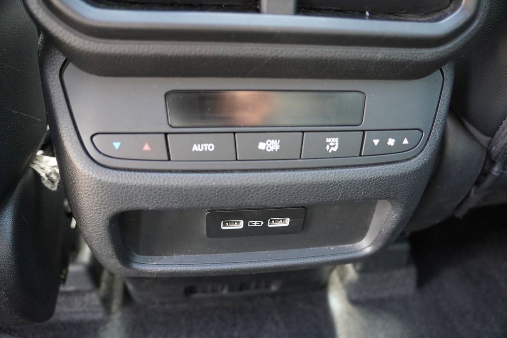 Used 2023 Honda Pilot Touring image 20