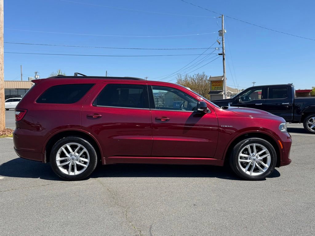 Used 2024 Dodge Durango R/T AWD/4WD image 2
