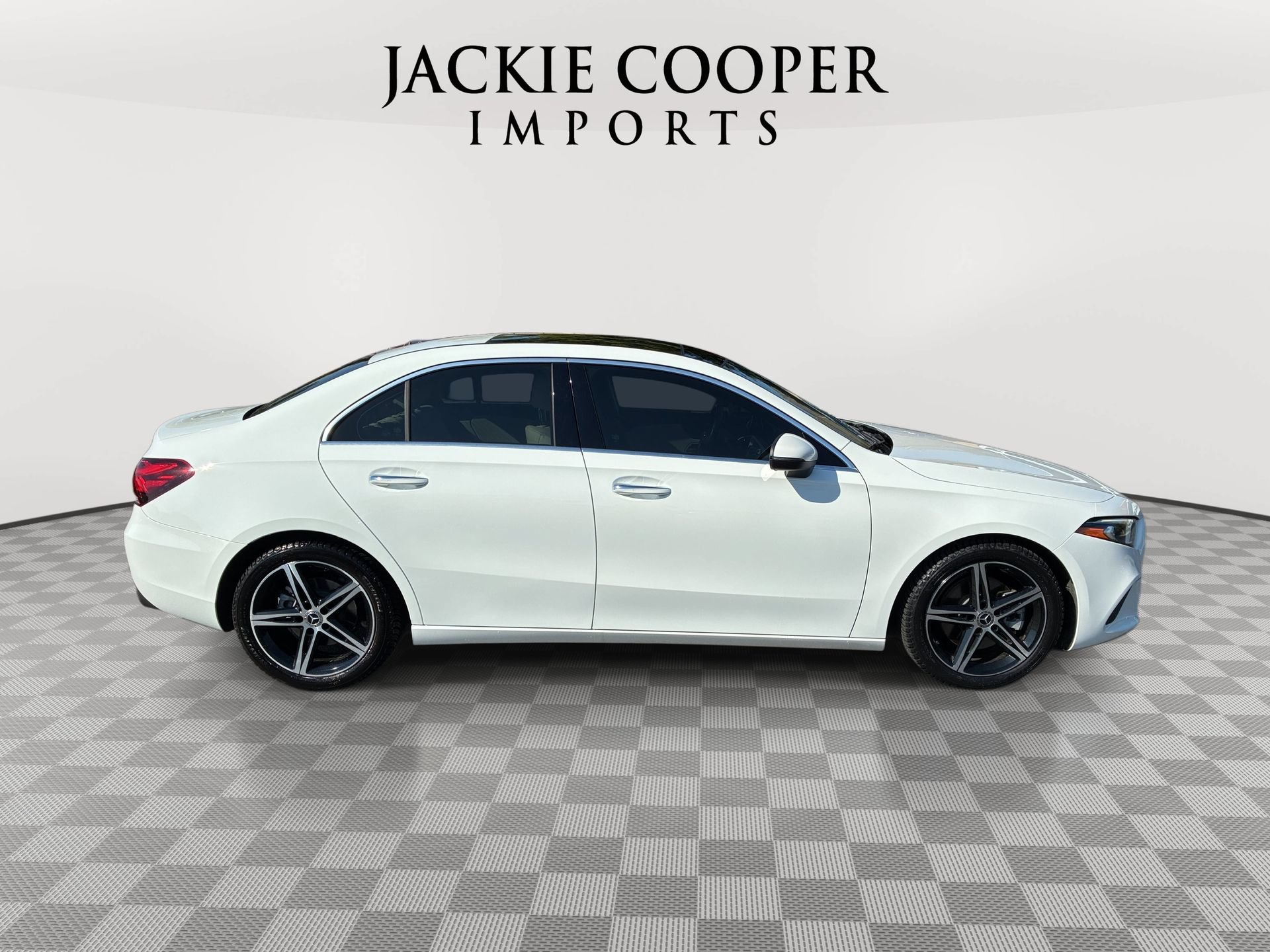Used 2022 Mercedes-Benz A 220 image 4