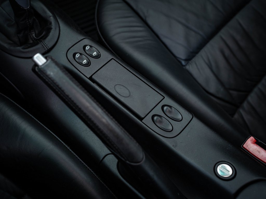 Used 2002 Porsche 911 Turbo image 28